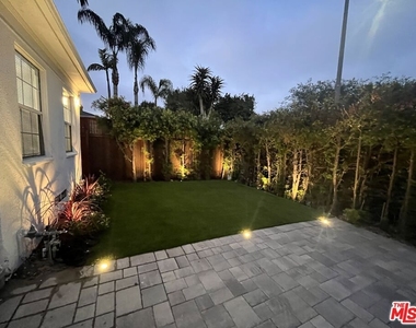 1825 Stearns Drive - Photo Thumbnail 31
