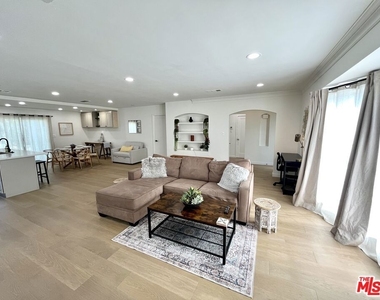 1825 Stearns Drive - Photo Thumbnail 6