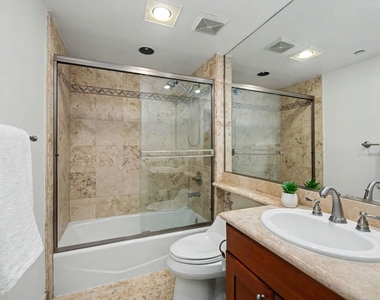 1878 Greenfield Avenue - Photo Thumbnail 22