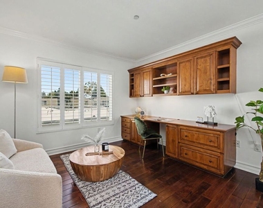 1878 Greenfield Avenue - Photo Thumbnail 24