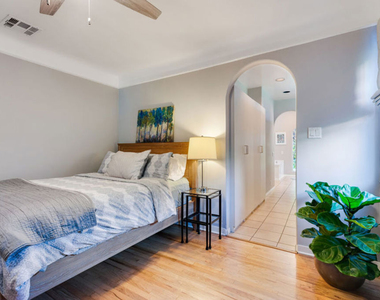 10933 Ayres Avenue - Photo Thumbnail 19