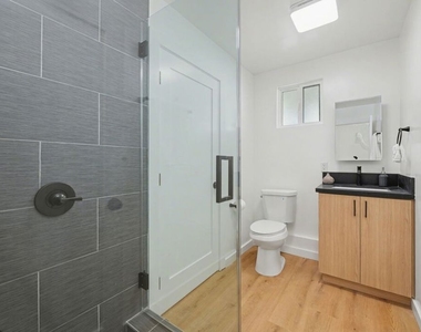 2831 Overland Avenue - Photo Thumbnail 41