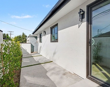 2831 Overland Avenue - Photo Thumbnail 29