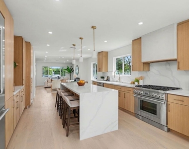 2831 Overland Avenue - Photo Thumbnail 12