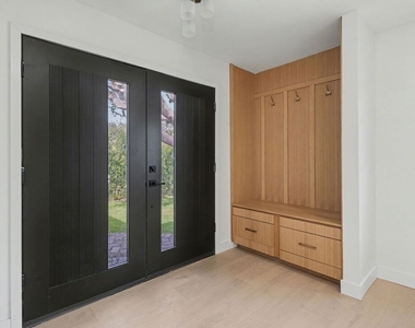 2831 Overland Avenue - Photo Thumbnail 1
