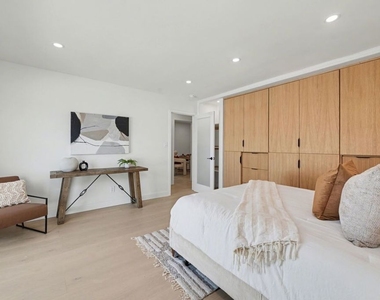 2831 Overland Avenue - Photo Thumbnail 26