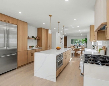 2831 Overland Avenue - Photo Thumbnail 10