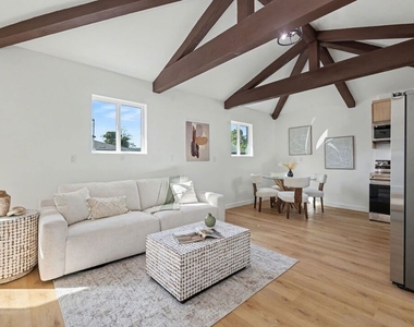 2831 Overland Avenue - Photo Thumbnail 33