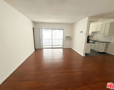 1026 N Genesee Avenue - Photo Thumbnail 1