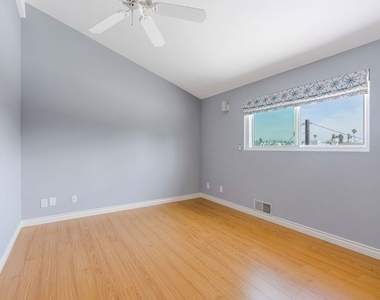 3910 Moore Street - Photo Thumbnail 17