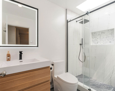 3910 Moore Street - Photo Thumbnail 16
