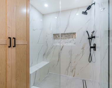 3910 Moore Street - Photo Thumbnail 11