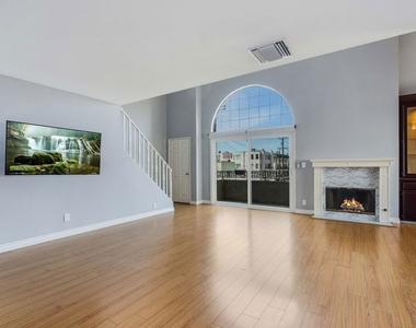 3910 Moore Street - Photo Thumbnail 1