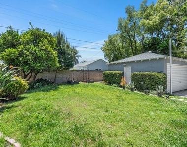14348 Collins Street - Photo Thumbnail 29