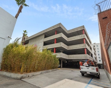 420 S San Pedro Street - Photo Thumbnail 13