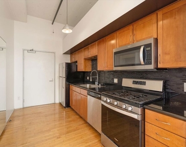 420 S San Pedro Street - Photo Thumbnail 7
