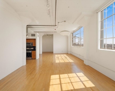 420 S San Pedro Street - Photo Thumbnail 5