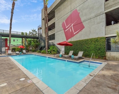 420 S San Pedro Street - Photo Thumbnail 1