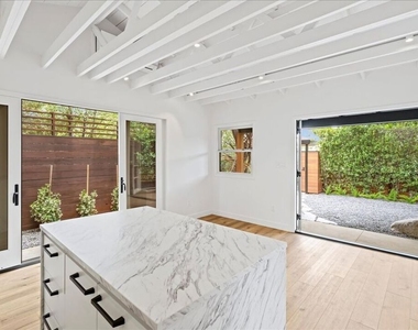 4027 Moore Street - Photo Thumbnail 15