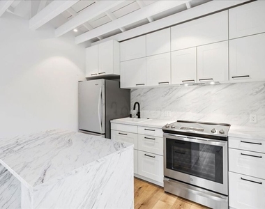 4027 Moore Street - Photo Thumbnail 17