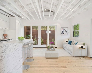4027 Moore Street - Photo Thumbnail 7