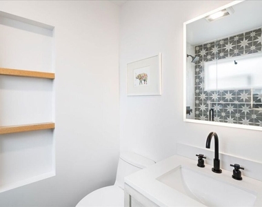 4027 Moore Street - Photo Thumbnail 19