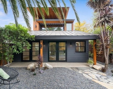 4027 Moore Street - Photo Thumbnail 2