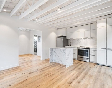 4027 Moore Street - Photo Thumbnail 10