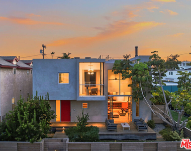 2801 Sanborn Avenue - Photo Thumbnail 3