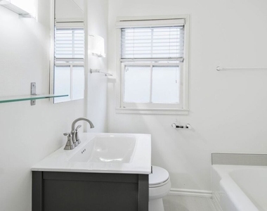 8569 Holloway Drive - Photo Thumbnail 8