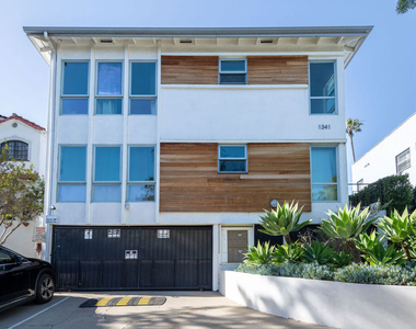 1341 S Burnside Avenue - Photo Thumbnail 9