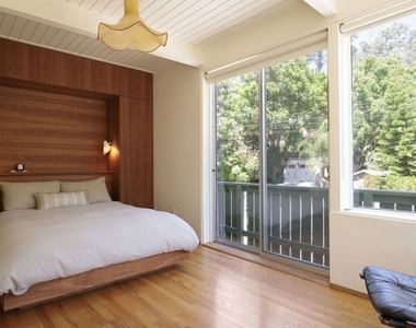8322 Ridpath Drive - Photo Thumbnail 8