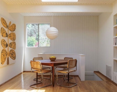 8322 Ridpath Drive - Photo Thumbnail 7