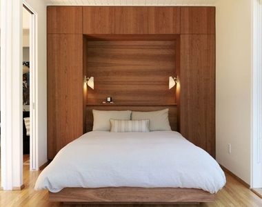 8322 Ridpath Drive - Photo Thumbnail 9