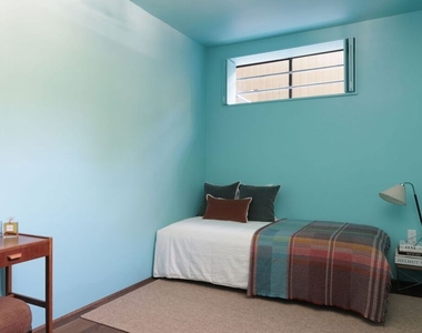 8322 Ridpath Drive - Photo Thumbnail 14