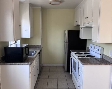 1646 Franklin Street - Photo Thumbnail 9