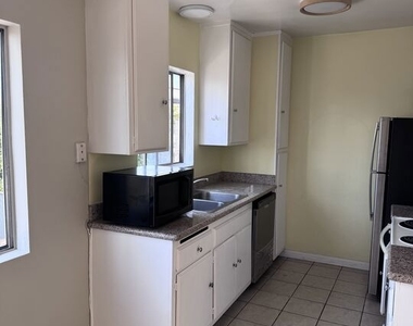1646 Franklin Street - Photo Thumbnail 7