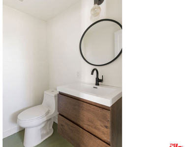 1310 1/2 Lucile Avenue - Photo Thumbnail 13