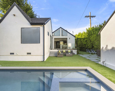 8700 Dorrington Avenue - Photo Thumbnail 18