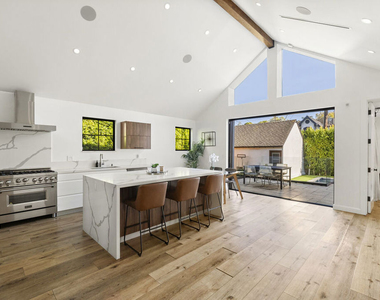 8700 Dorrington Avenue - Photo Thumbnail 5
