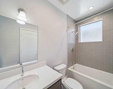 1223 N Hayworth Avenue - Photo Thumbnail 20
