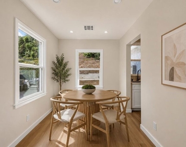 1615 S Adams Street - Photo Thumbnail 5