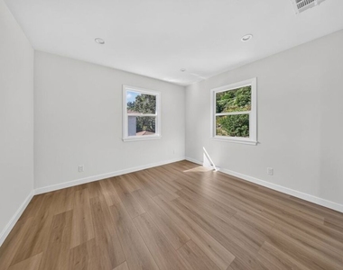 1615 S Adams Street - Photo Thumbnail 18