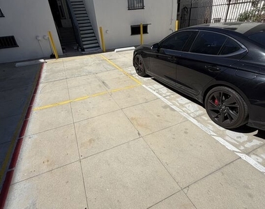 926 S Mariposa Avenue - Photo Thumbnail 22