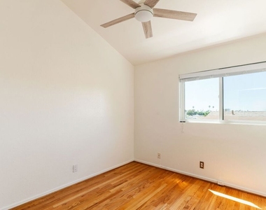 740 N Dillon Street - Photo Thumbnail 19