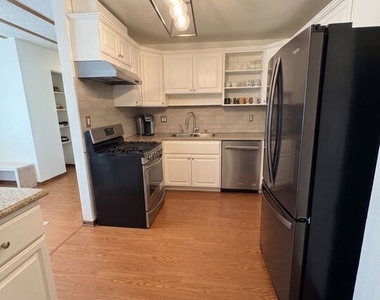 1336 Yale Street - Photo Thumbnail 4