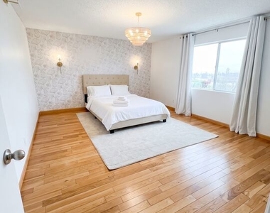 1336 Yale Street - Photo Thumbnail 13