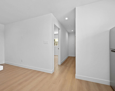 833 5th Street - Photo Thumbnail 10