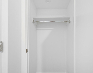 833 5th Street - Photo Thumbnail 2