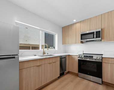833 5th Street - Photo Thumbnail 9